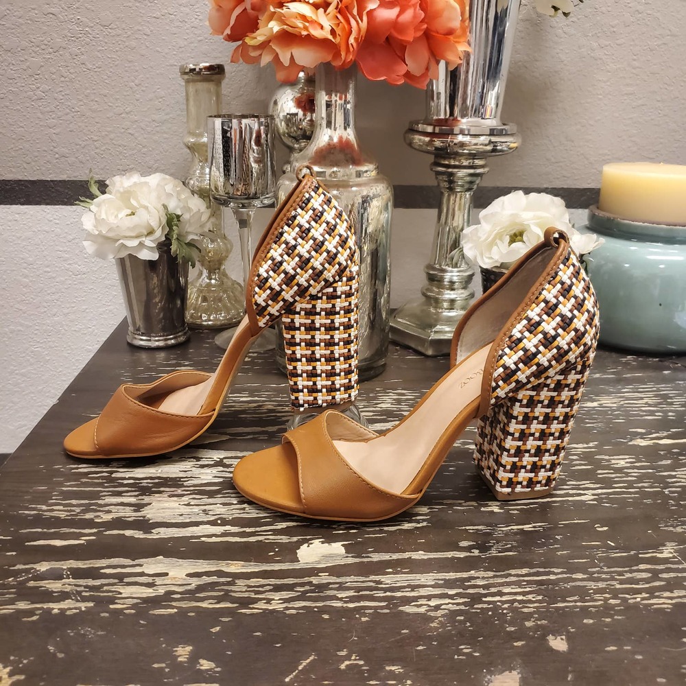 Raphaella Booz Woven Pumps Sz 8 - Picture 2 of 6
